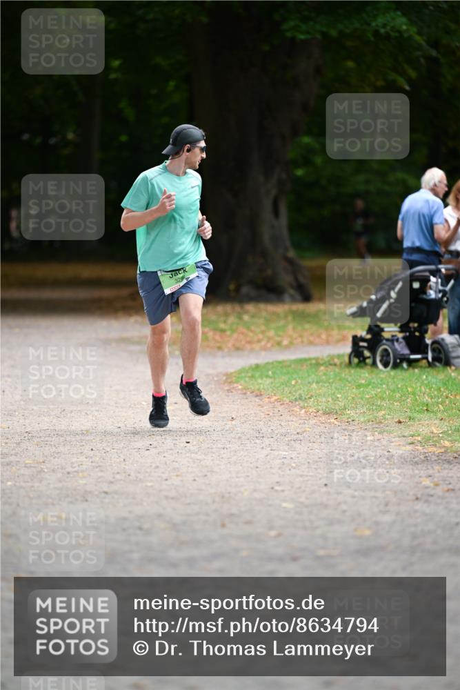 31.08.2025 - 21. Blankeneser Heldenlauf Dr. Thomas Lammeyer http://msf.ph/oto/8634794 31.08.2025 10:35:15 Laufen 329 meine-sportfotos.de