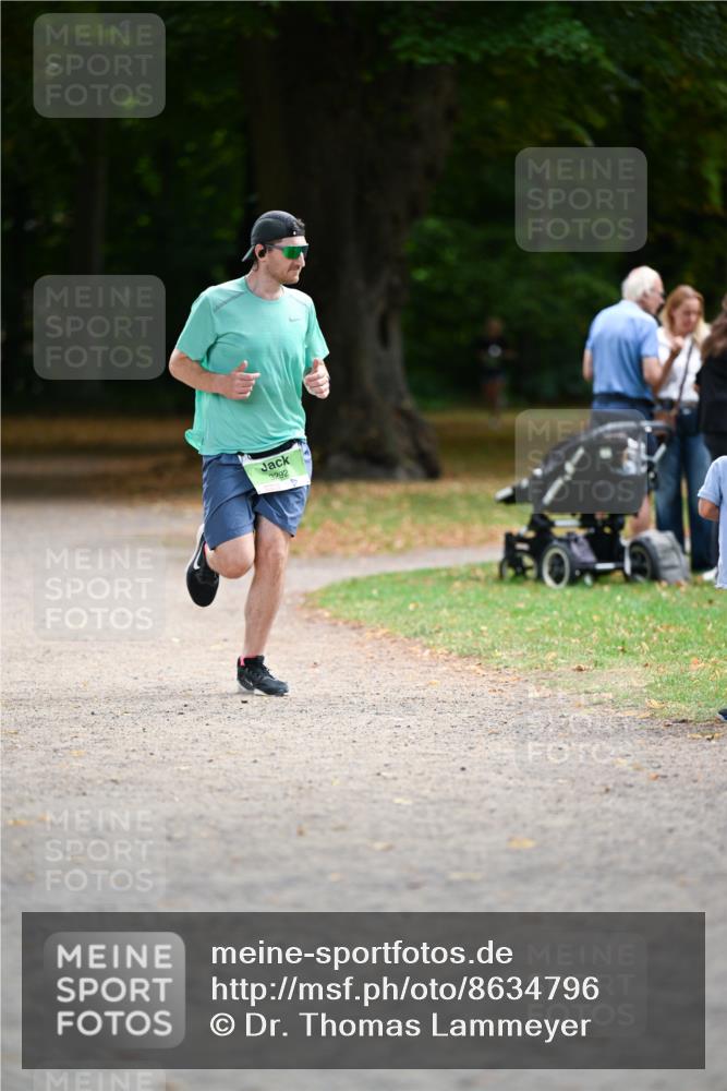 31.08.2025 - 21. Blankeneser Heldenlauf Dr. Thomas Lammeyer http://msf.ph/oto/8634796 31.08.2025 10:35:15 Laufen 3292 meine-sportfotos.de