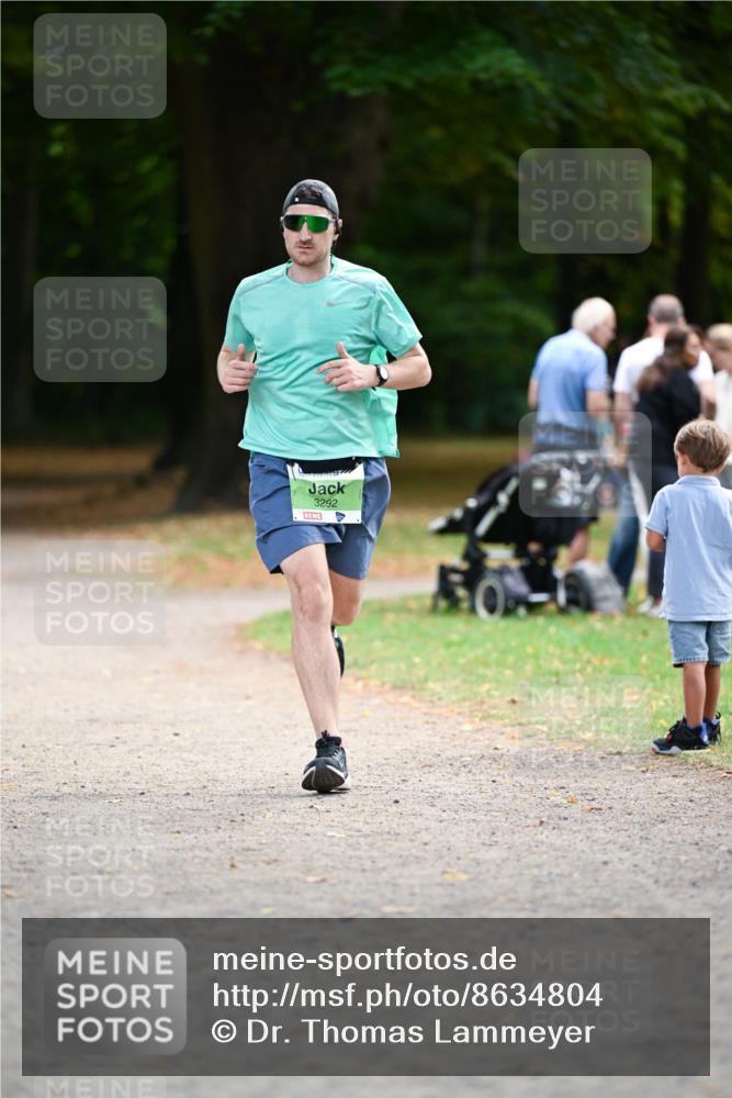 31.08.2025 - 21. Blankeneser Heldenlauf Dr. Thomas Lammeyer http://msf.ph/oto/8634804 31.08.2025 10:35:16 Laufen 3292 meine-sportfotos.de