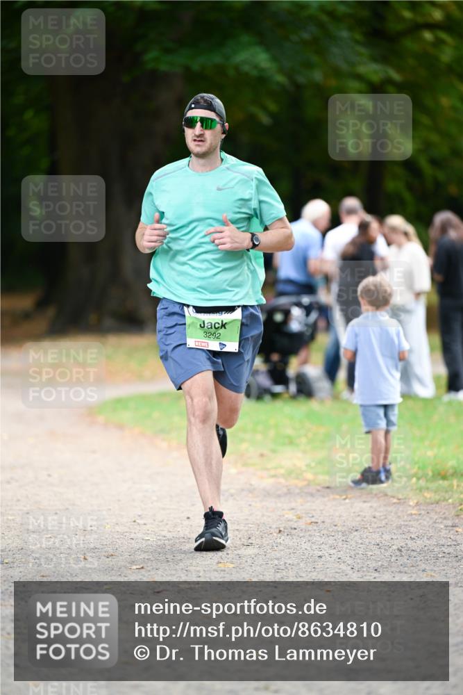 31.08.2025 - 21. Blankeneser Heldenlauf Dr. Thomas Lammeyer http://msf.ph/oto/8634810 31.08.2025 10:35:17 Laufen 3292 meine-sportfotos.de