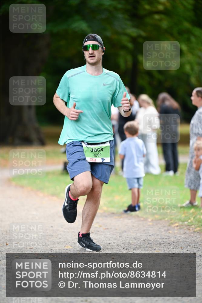 31.08.2025 - 21. Blankeneser Heldenlauf Dr. Thomas Lammeyer http://msf.ph/oto/8634814 31.08.2025 10:35:17 Laufen 3292 meine-sportfotos.de