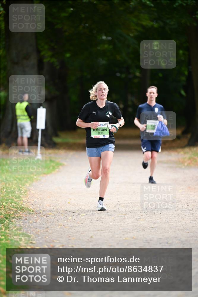 31.08.2025 - 21. Blankeneser Heldenlauf Dr. Thomas Lammeyer http://msf.ph/oto/8634837 31.08.2025 10:35:35 Laufen 3236 meine-sportfotos.de