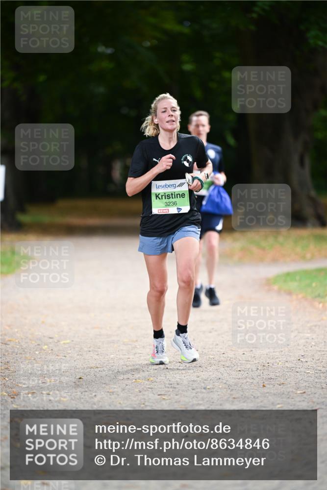 31.08.2025 - 21. Blankeneser Heldenlauf Dr. Thomas Lammeyer http://msf.ph/oto/8634846 31.08.2025 10:35:36 Laufen 3236 meine-sportfotos.de