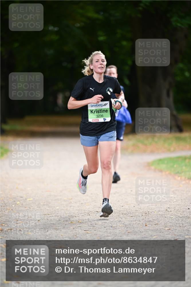 31.08.2025 - 21. Blankeneser Heldenlauf Dr. Thomas Lammeyer http://msf.ph/oto/8634847 31.08.2025 10:35:37 Laufen 3236 meine-sportfotos.de