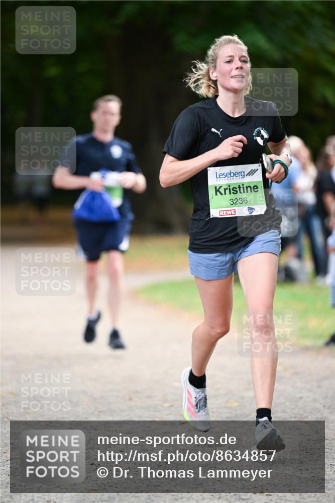 31.08.2025 - 21. Blankeneser Heldenlauf Dr. Thomas Lammeyer http://msf.ph/oto/8634857 31.08.2025 10:35:38 Laufen 3236 meine-sportfotos.de
