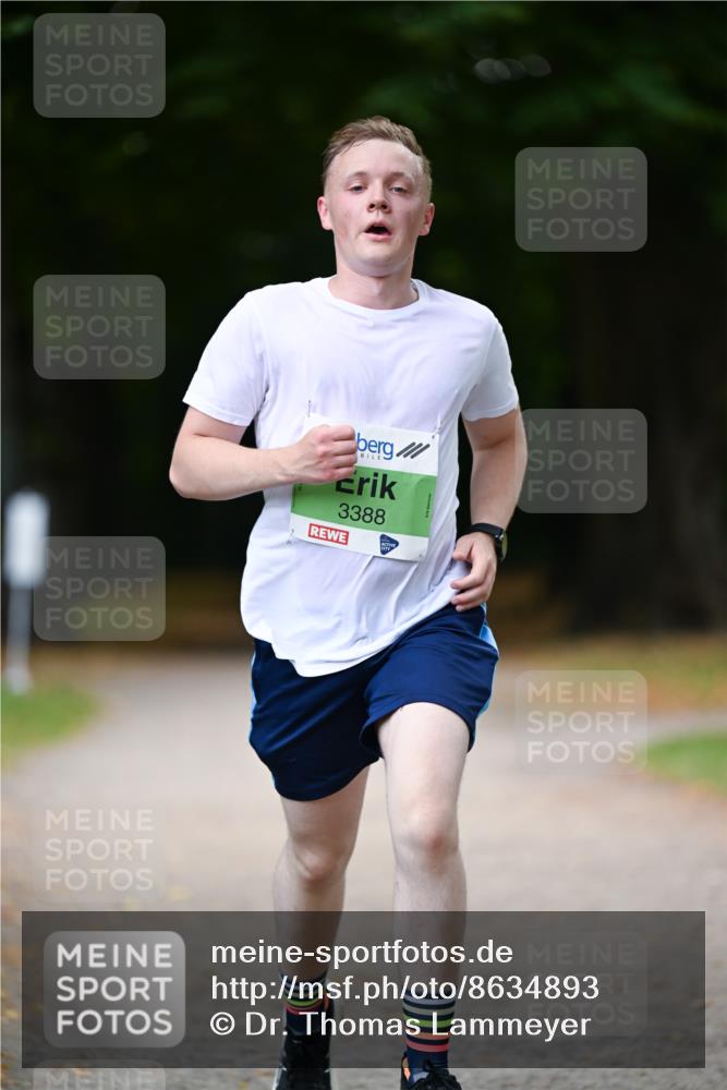 31.08.2025 - 21. Blankeneser Heldenlauf Dr. Thomas Lammeyer http://msf.ph/oto/8634893 31.08.2025 10:35:55 Laufen 3388 meine-sportfotos.de