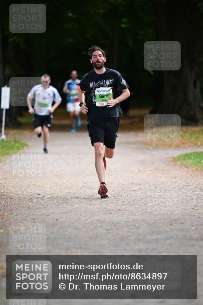 31.08.2025 - 21. Blankeneser Heldenlauf Dr. Thomas Lammeyer http://msf.ph/oto/8634897 31.08.2025 10:36:05 Laufen 3627 meine-sportfotos.de