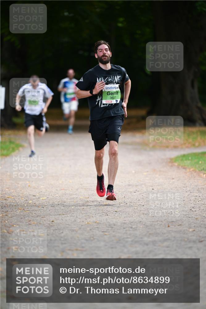 31.08.2025 - 21. Blankeneser Heldenlauf Dr. Thomas Lammeyer http://msf.ph/oto/8634899 31.08.2025 10:36:05 Laufen 3627 meine-sportfotos.de