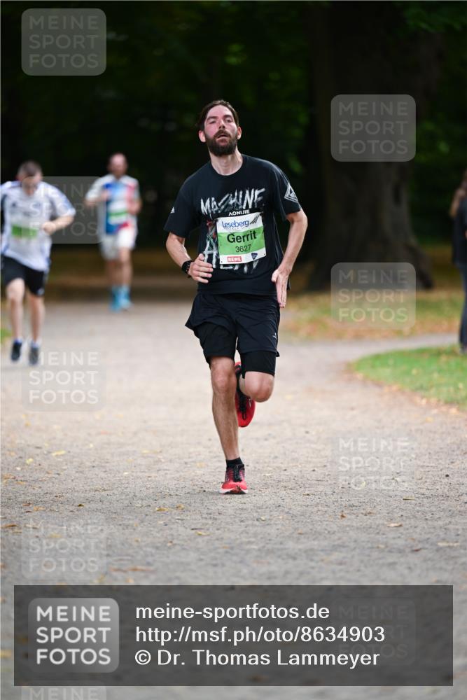 31.08.2025 - 21. Blankeneser Heldenlauf Dr. Thomas Lammeyer http://msf.ph/oto/8634903 31.08.2025 10:36:05 Laufen 3627 meine-sportfotos.de