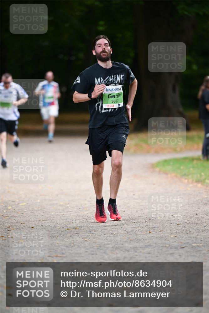 31.08.2025 - 21. Blankeneser Heldenlauf Dr. Thomas Lammeyer http://msf.ph/oto/8634904 31.08.2025 10:36:06 Laufen 3627 meine-sportfotos.de