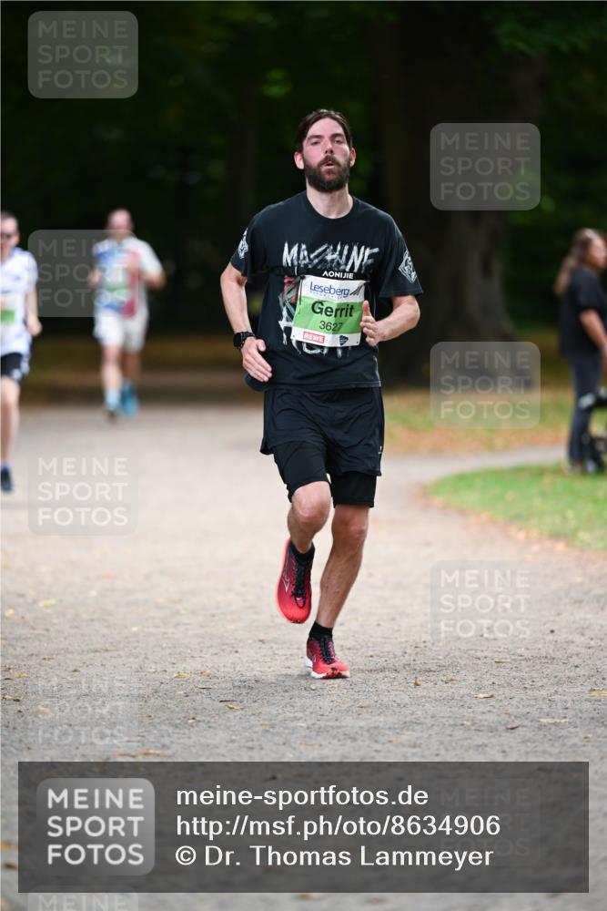 31.08.2025 - 21. Blankeneser Heldenlauf Dr. Thomas Lammeyer http://msf.ph/oto/8634906 31.08.2025 10:36:06 Laufen 3627 meine-sportfotos.de
