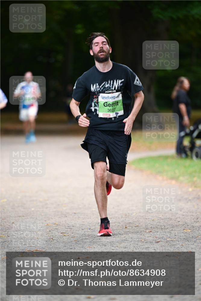 31.08.2025 - 21. Blankeneser Heldenlauf Dr. Thomas Lammeyer http://msf.ph/oto/8634908 31.08.2025 10:36:06 Laufen 3627 meine-sportfotos.de