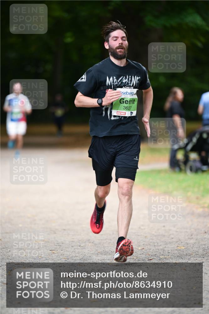 31.08.2025 - 21. Blankeneser Heldenlauf Dr. Thomas Lammeyer http://msf.ph/oto/8634910 31.08.2025 10:36:06 Laufen 3627 meine-sportfotos.de