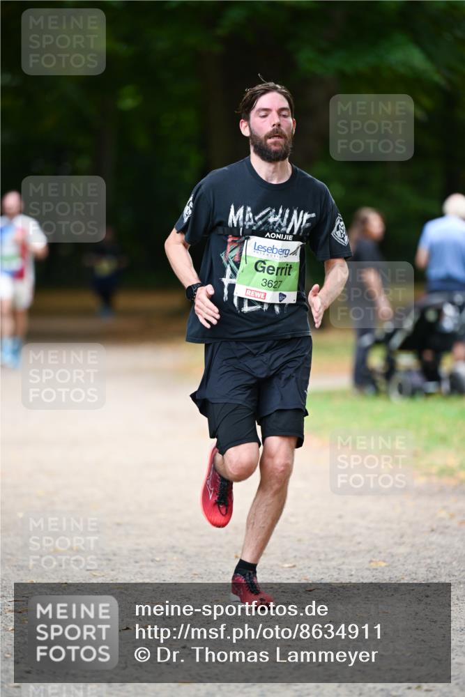 31.08.2025 - 21. Blankeneser Heldenlauf Dr. Thomas Lammeyer http://msf.ph/oto/8634911 31.08.2025 10:36:07 Laufen 3627 meine-sportfotos.de