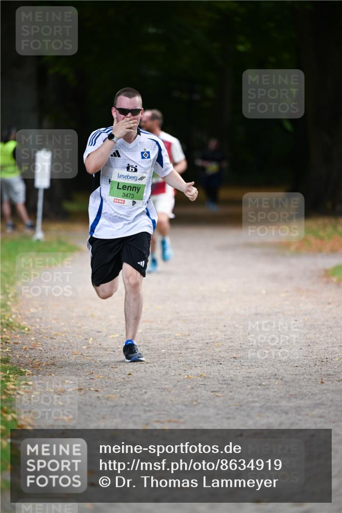 31.08.2025 - 21. Blankeneser Heldenlauf Dr. Thomas Lammeyer http://msf.ph/oto/8634919 31.08.2025 10:36:09 Laufen 3473 meine-sportfotos.de