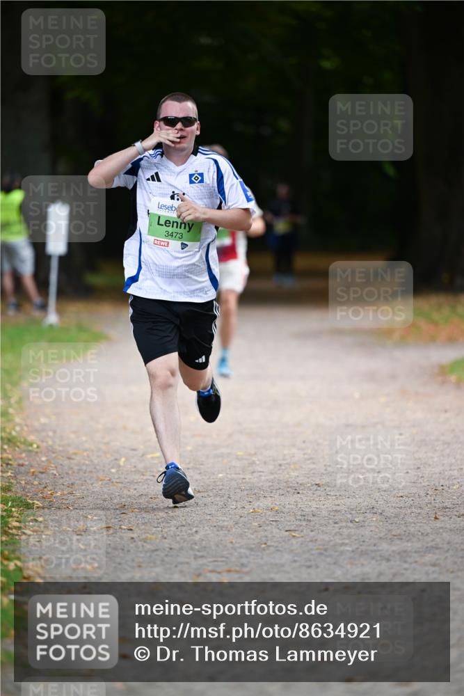 31.08.2025 - 21. Blankeneser Heldenlauf Dr. Thomas Lammeyer http://msf.ph/oto/8634921 31.08.2025 10:36:09 Laufen 3473 meine-sportfotos.de