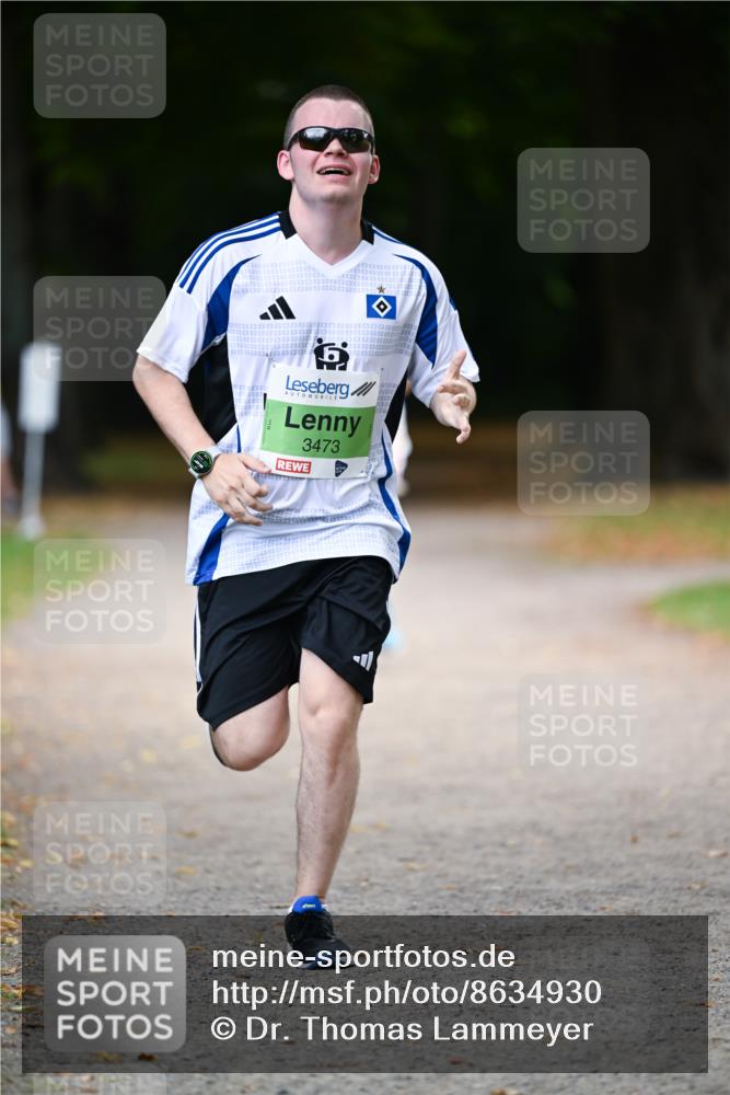 31.08.2025 - 21. Blankeneser Heldenlauf Dr. Thomas Lammeyer http://msf.ph/oto/8634930 31.08.2025 10:36:10 Laufen 19000, 200000, 3473 meine-sportfotos.de