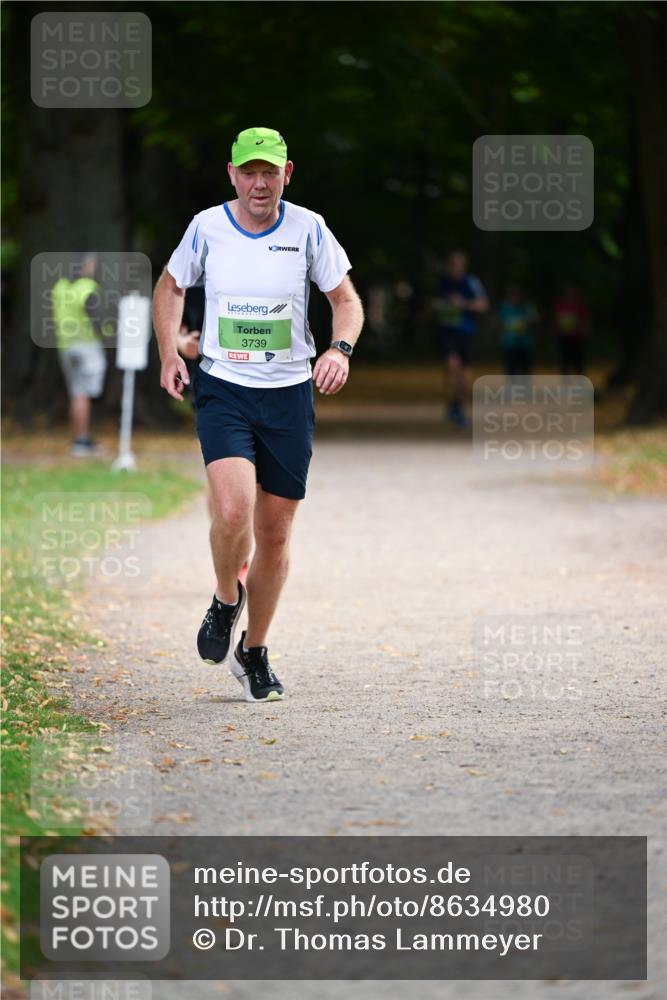 31.08.2025 - 21. Blankeneser Heldenlauf Dr. Thomas Lammeyer http://msf.ph/oto/8634980 31.08.2025 10:36:37 Laufen 3739 meine-sportfotos.de