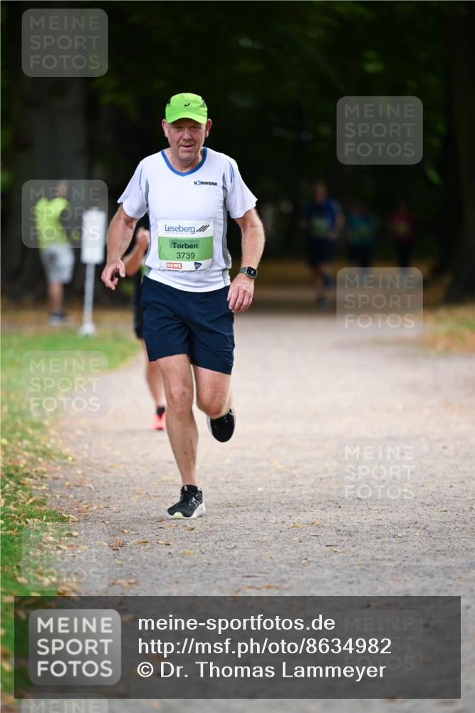 31.08.2025 - 21. Blankeneser Heldenlauf Dr. Thomas Lammeyer http://msf.ph/oto/8634982 31.08.2025 10:36:37 Laufen 3739 meine-sportfotos.de