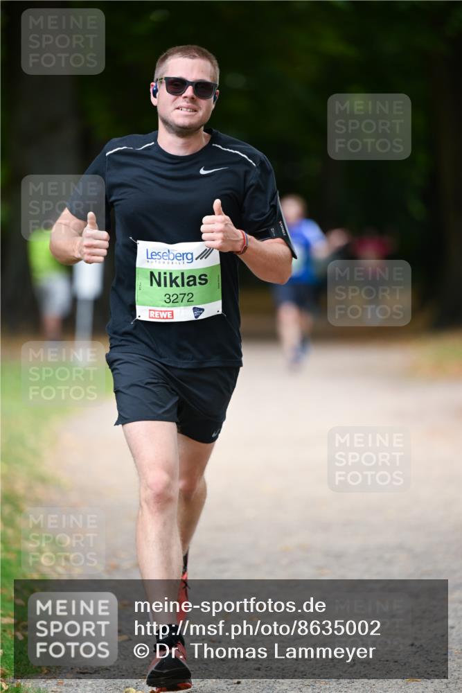 31.08.2025 - 21. Blankeneser Heldenlauf Dr. Thomas Lammeyer http://msf.ph/oto/8635002 31.08.2025 10:36:41 Laufen 3272 meine-sportfotos.de