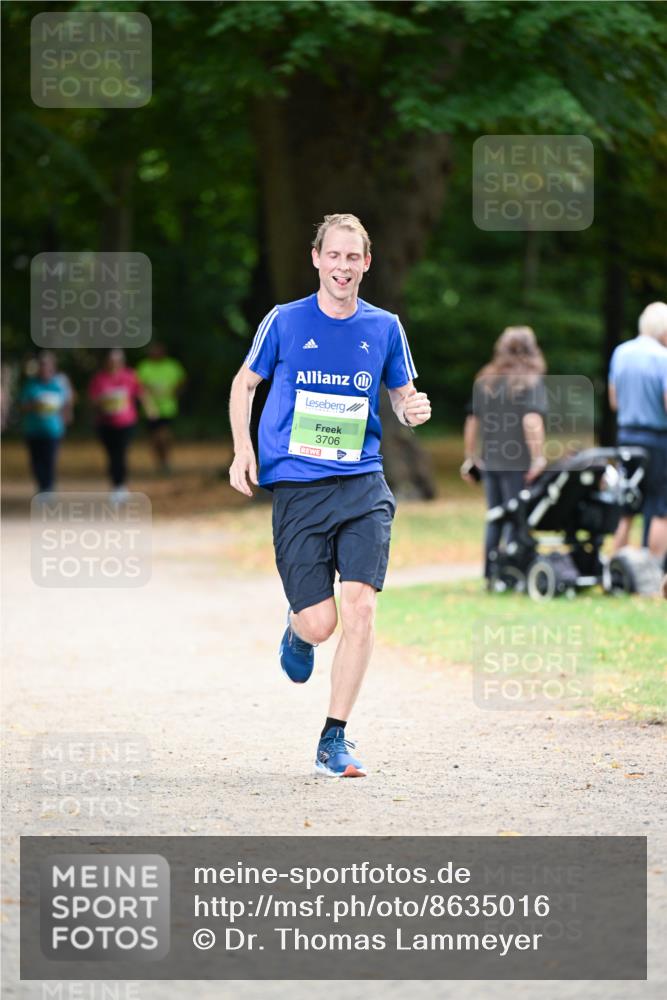 31.08.2025 - 21. Blankeneser Heldenlauf Dr. Thomas Lammeyer http://msf.ph/oto/8635016 31.08.2025 10:36:47 Laufen 3706 meine-sportfotos.de