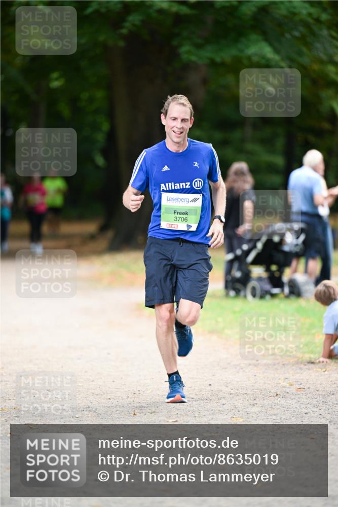 31.08.2025 - 21. Blankeneser Heldenlauf Dr. Thomas Lammeyer http://msf.ph/oto/8635019 31.08.2025 10:36:48 Laufen 3706 meine-sportfotos.de