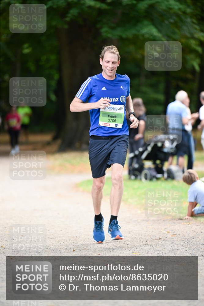 31.08.2025 - 21. Blankeneser Heldenlauf Dr. Thomas Lammeyer http://msf.ph/oto/8635020 31.08.2025 10:36:48 Laufen 3706, 50 meine-sportfotos.de