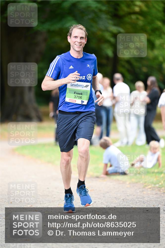 31.08.2025 - 21. Blankeneser Heldenlauf Dr. Thomas Lammeyer http://msf.ph/oto/8635025 31.08.2025 10:36:49 Laufen 3706 meine-sportfotos.de