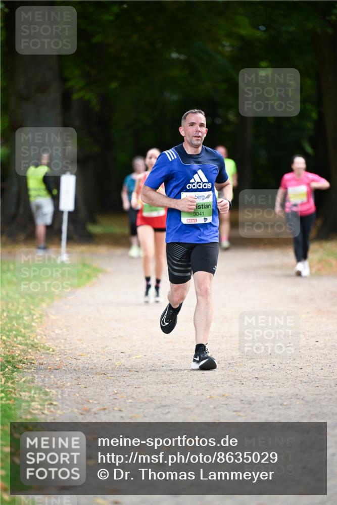 31.08.2025 - 21. Blankeneser Heldenlauf Dr. Thomas Lammeyer http://msf.ph/oto/8635029 31.08.2025 10:36:57 Laufen 3041 meine-sportfotos.de
