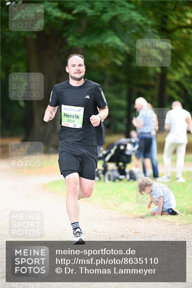 31.08.2025 - 21. Blankeneser Heldenlauf Dr. Thomas Lammeyer http://msf.ph/oto/8635110 31.08.2025 10:37:18 Laufen 3234 meine-sportfotos.de