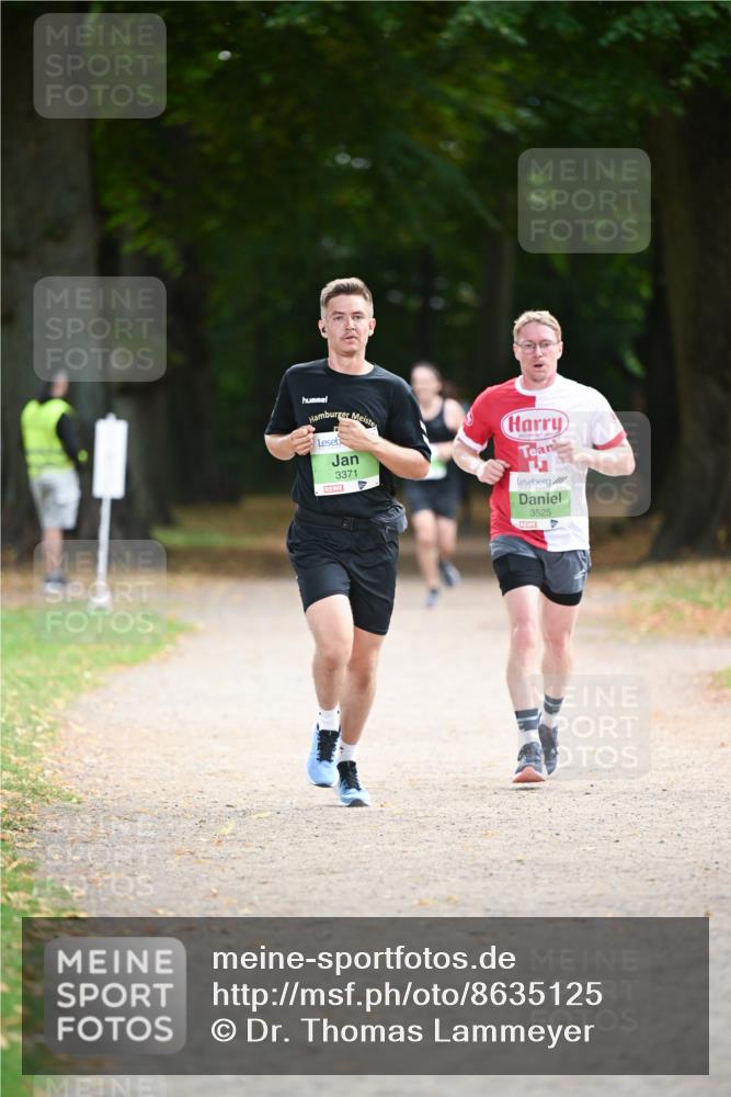 31.08.2025 - 21. Blankeneser Heldenlauf Dr. Thomas Lammeyer http://msf.ph/oto/8635125 31.08.2025 10:37:22 Laufen 3371, 3525 meine-sportfotos.de