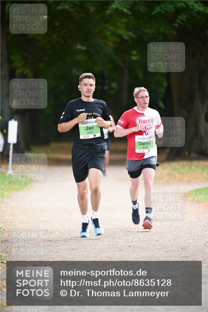 31.08.2025 - 21. Blankeneser Heldenlauf Dr. Thomas Lammeyer http://msf.ph/oto/8635128 31.08.2025 10:37:22 Laufen 3371, 3525 meine-sportfotos.de