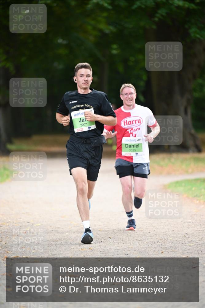 31.08.2025 - 21. Blankeneser Heldenlauf Dr. Thomas Lammeyer http://msf.ph/oto/8635132 31.08.2025 10:37:23 Laufen 3371, 3525 meine-sportfotos.de
