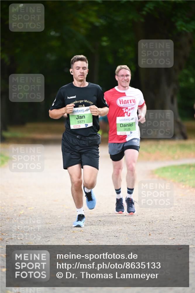 31.08.2025 - 21. Blankeneser Heldenlauf Dr. Thomas Lammeyer http://msf.ph/oto/8635133 31.08.2025 10:37:23 Laufen 3371, 3525 meine-sportfotos.de