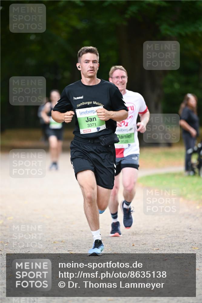 31.08.2025 - 21. Blankeneser Heldenlauf Dr. Thomas Lammeyer http://msf.ph/oto/8635138 31.08.2025 10:37:24 Laufen 3371 meine-sportfotos.de