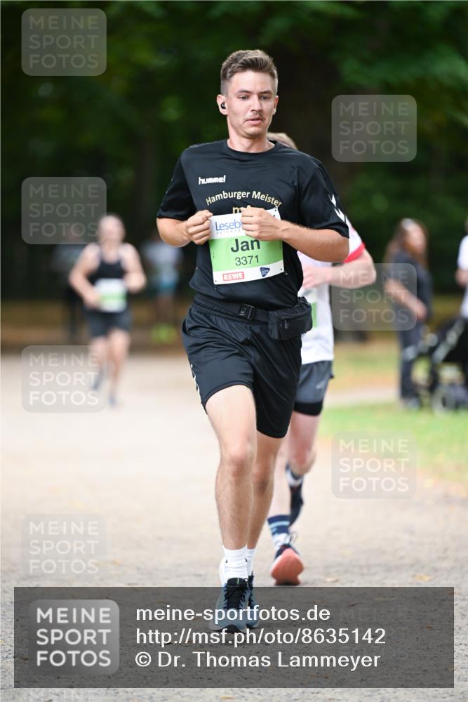 31.08.2025 - 21. Blankeneser Heldenlauf Dr. Thomas Lammeyer http://msf.ph/oto/8635142 31.08.2025 10:37:24 Laufen 3371 meine-sportfotos.de