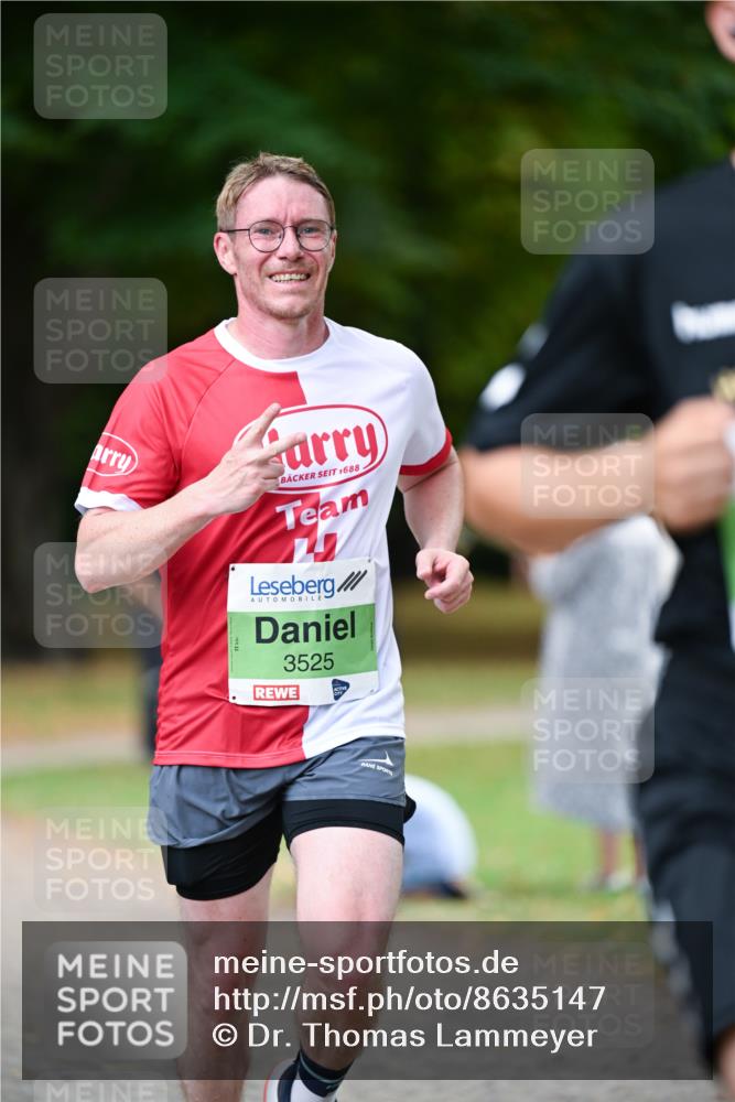 31.08.2025 - 21. Blankeneser Heldenlauf Dr. Thomas Lammeyer http://msf.ph/oto/8635147 31.08.2025 10:37:26 Laufen 1688, 3525 meine-sportfotos.de