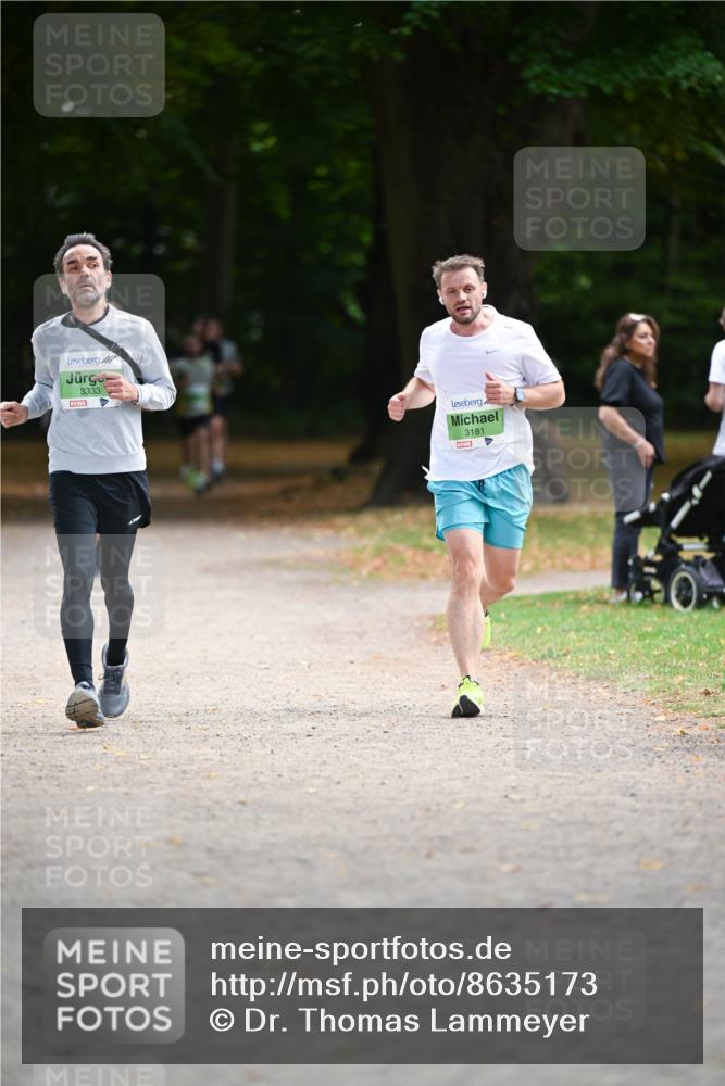 31.08.2025 - 21. Blankeneser Heldenlauf Dr. Thomas Lammeyer http://msf.ph/oto/8635173 31.08.2025 10:37:36 Laufen 3333, 3181 meine-sportfotos.de