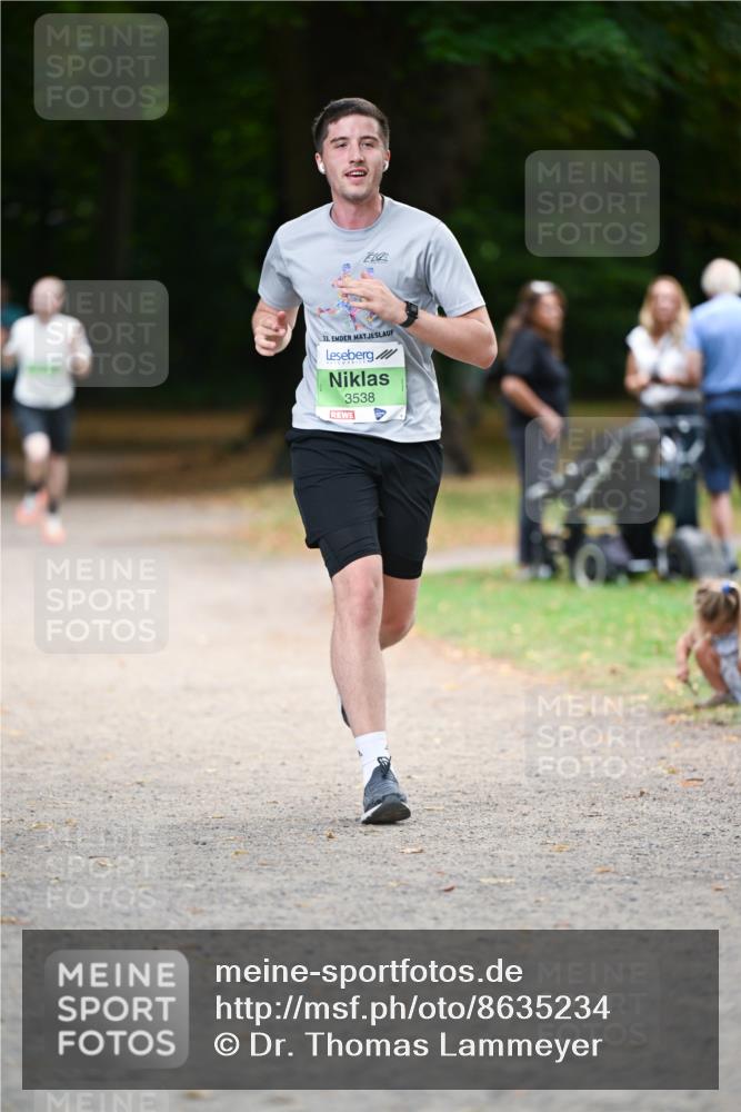 31.08.2025 - 21. Blankeneser Heldenlauf Dr. Thomas Lammeyer http://msf.ph/oto/8635234 31.08.2025 10:37:51 Laufen 33, 3538 meine-sportfotos.de