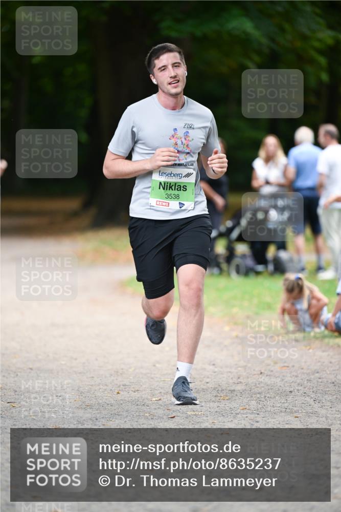 31.08.2025 - 21. Blankeneser Heldenlauf Dr. Thomas Lammeyer http://msf.ph/oto/8635237 31.08.2025 10:37:51 Laufen 3538 meine-sportfotos.de