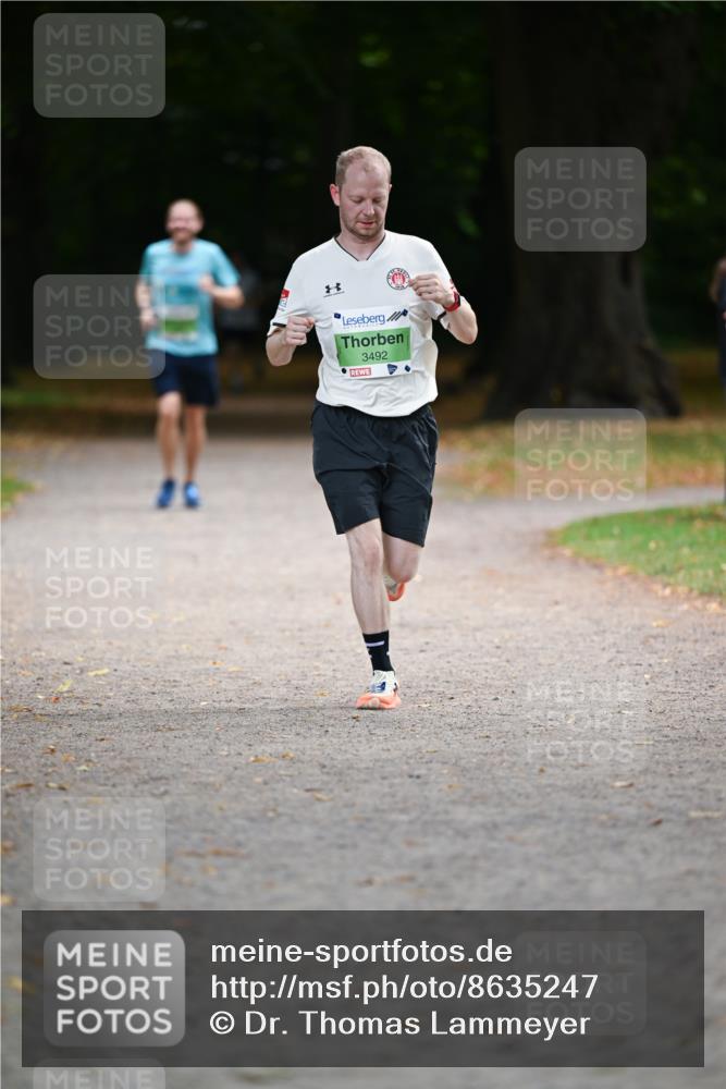 31.08.2025 - 21. Blankeneser Heldenlauf Dr. Thomas Lammeyer http://msf.ph/oto/8635247 31.08.2025 10:37:57 Laufen 3492 meine-sportfotos.de