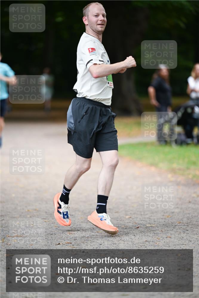 31.08.2025 - 21. Blankeneser Heldenlauf Dr. Thomas Lammeyer http://msf.ph/oto/8635259 31.08.2025 10:37:59 Laufen  meine-sportfotos.de