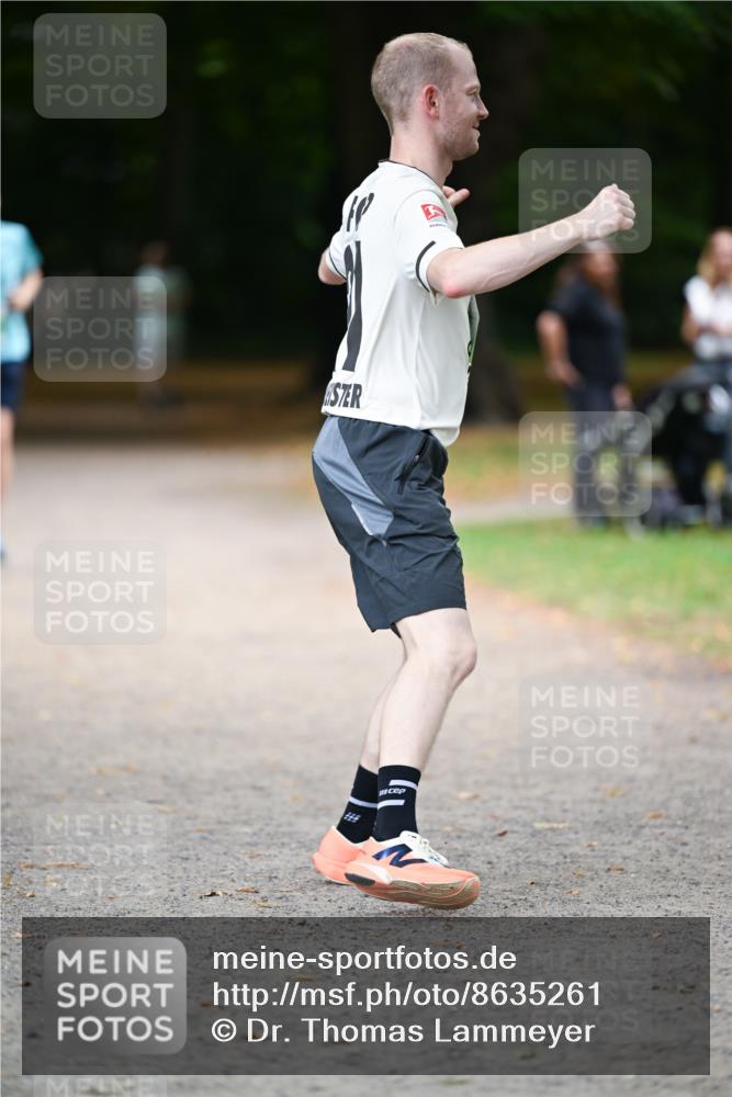 31.08.2025 - 21. Blankeneser Heldenlauf Dr. Thomas Lammeyer http://msf.ph/oto/8635261 31.08.2025 10:37:59 Laufen  meine-sportfotos.de