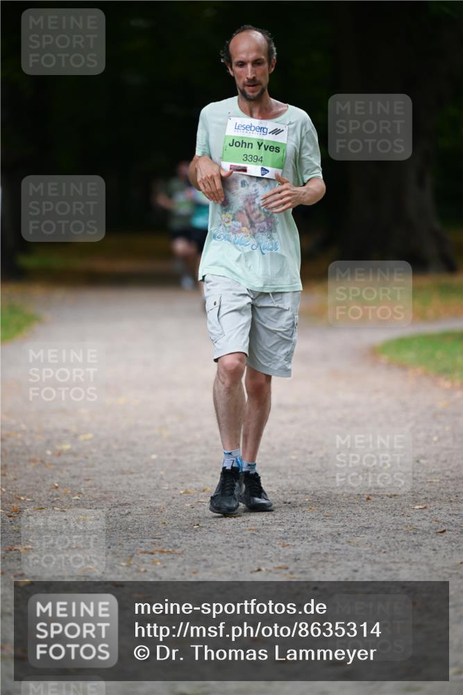 31.08.2025 - 21. Blankeneser Heldenlauf Dr. Thomas Lammeyer http://msf.ph/oto/8635314 31.08.2025 10:38:17 Laufen 3394 meine-sportfotos.de