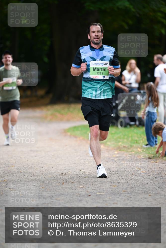 31.08.2025 - 21. Blankeneser Heldenlauf Dr. Thomas Lammeyer http://msf.ph/oto/8635329 31.08.2025 10:38:24 Laufen 3283 meine-sportfotos.de