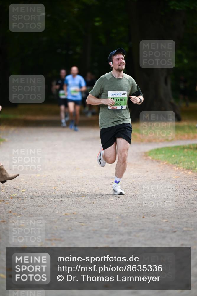 31.08.2025 - 21. Blankeneser Heldenlauf Dr. Thomas Lammeyer http://msf.ph/oto/8635336 31.08.2025 10:38:25 Laufen 3590 meine-sportfotos.de
