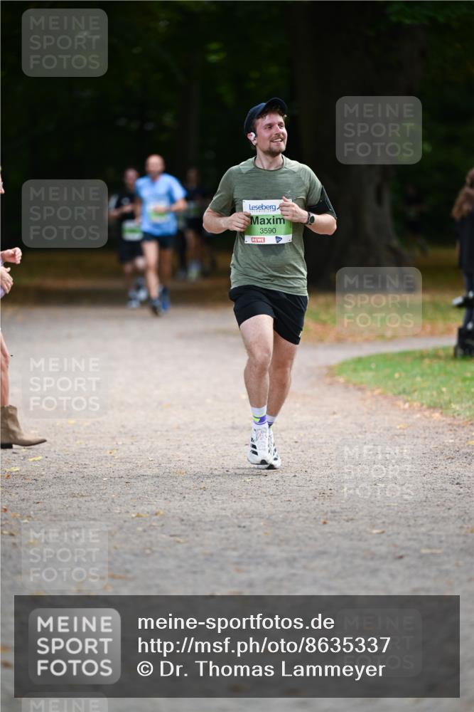 31.08.2025 - 21. Blankeneser Heldenlauf Dr. Thomas Lammeyer http://msf.ph/oto/8635337 31.08.2025 10:38:26 Laufen 3590 meine-sportfotos.de