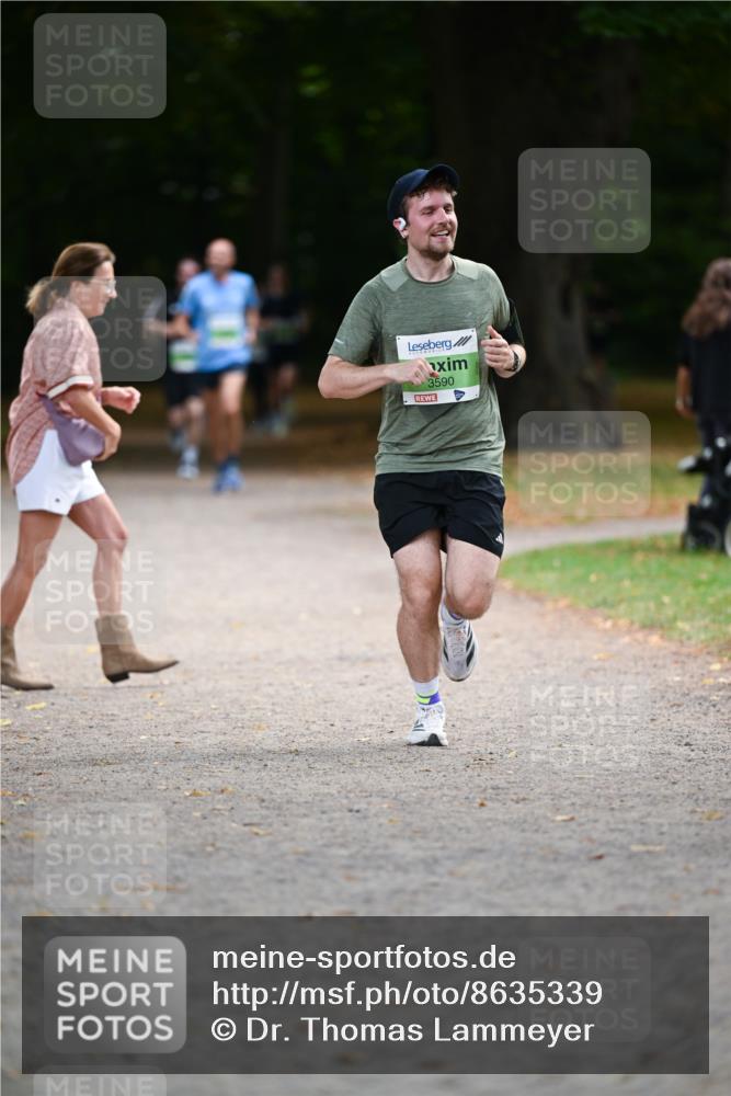 31.08.2025 - 21. Blankeneser Heldenlauf Dr. Thomas Lammeyer http://msf.ph/oto/8635339 31.08.2025 10:38:26 Laufen 3590 meine-sportfotos.de