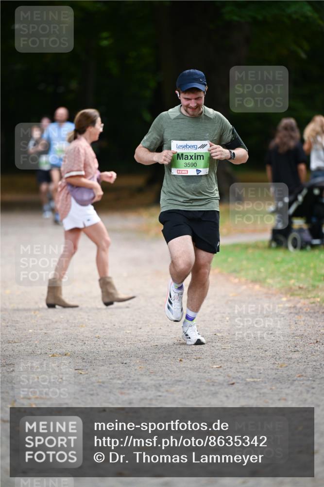 31.08.2025 - 21. Blankeneser Heldenlauf Dr. Thomas Lammeyer http://msf.ph/oto/8635342 31.08.2025 10:38:26 Laufen 3590 meine-sportfotos.de