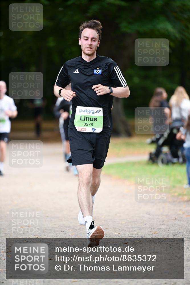 31.08.2025 - 21. Blankeneser Heldenlauf Dr. Thomas Lammeyer http://msf.ph/oto/8635372 31.08.2025 10:38:36 Laufen 3378 meine-sportfotos.de